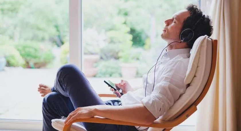 Gana cientos de euros en 5 minutos con esta app que te deja crear audiolibros sobre cualquier tema 3 Moncloa ElevenLabs, la elegida