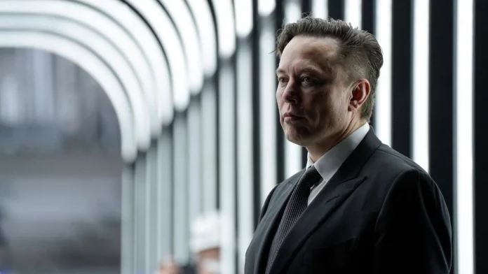 Elon Musk reta a YouTube con X TV: qué es y cómo funcionan sus características especiales