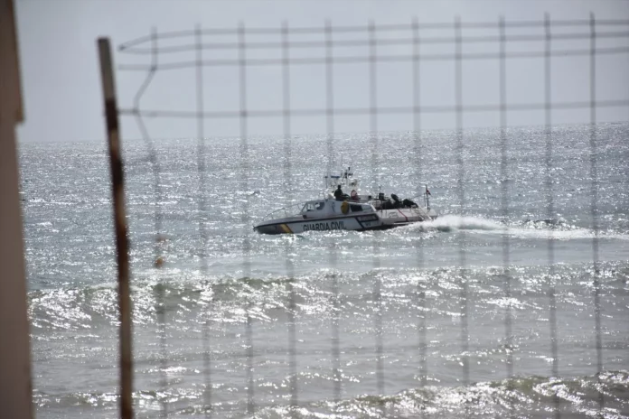 Una patrulla marítima de la Guardia Civil en la frontera del Tarajal, a 15 de septiembre de 2024