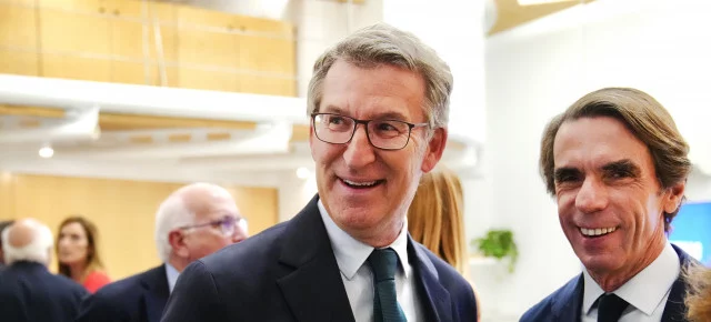 Feijóo se acerca a Aznar en plena ofensiva del PP contra Sánchez 1 Moncloa Feijoo Moncloa