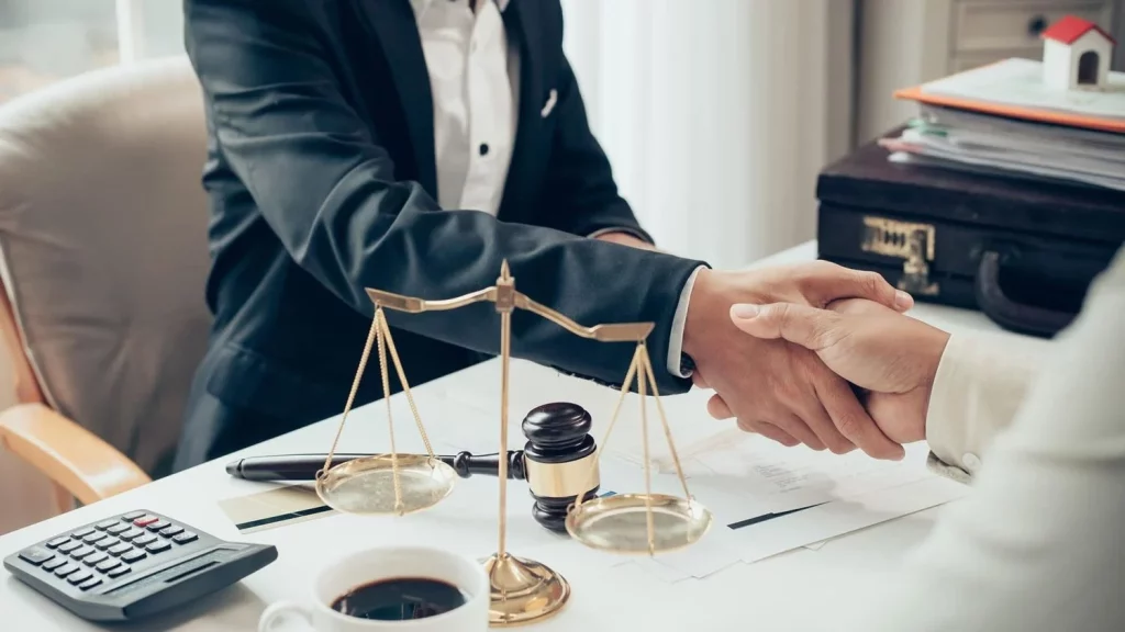 LawGPT y la nueva era del asesoramiento legal: la IA que revoluciona la abogacía 1 Moncloa Cómo funciona LawGPT