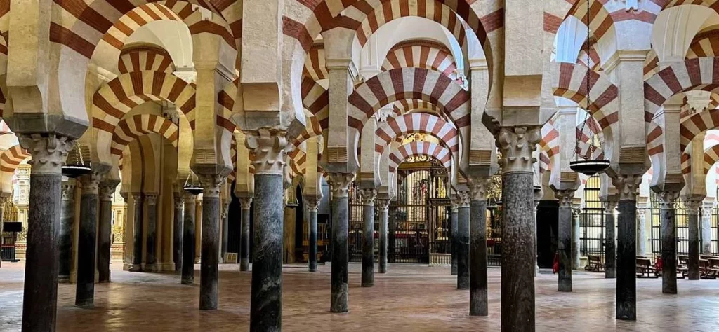 El monumento europeo más buscado por los turistas se halla en España 2 Moncloa El traspaso de la Mezquita a Catedral, un monumento tomado por los Cristianos