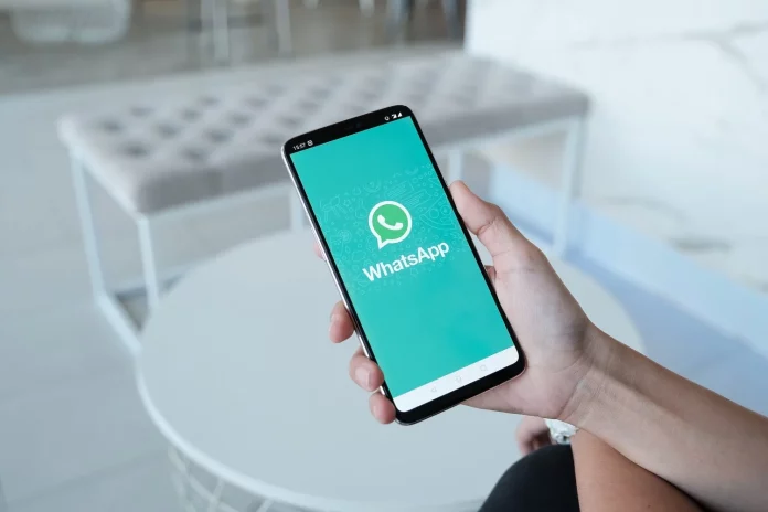 Alerta de nueva estafa en WhatsApp: falsos técnicos vacían cuentas bancarias