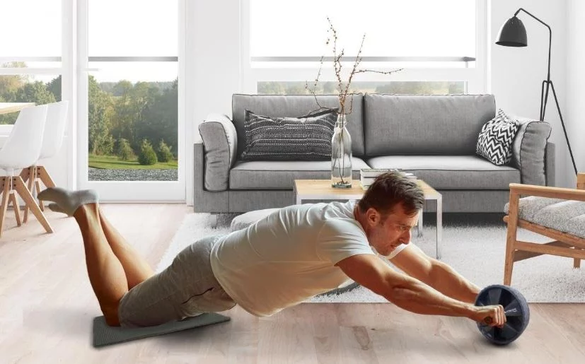 Logra un abdomen definido con el equipo de Amazon por tan solo 10 euros 2 Moncloa ¿Cómo se utiliza este rodillo para lograr un abdomen definido?