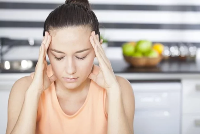 Acaba con tus migrañas de manera natural con esta infusión ancestral recomendada por neurólogos