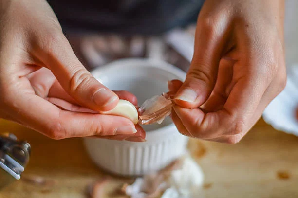 El secreto del ajo: el alma del pollo al ajillo