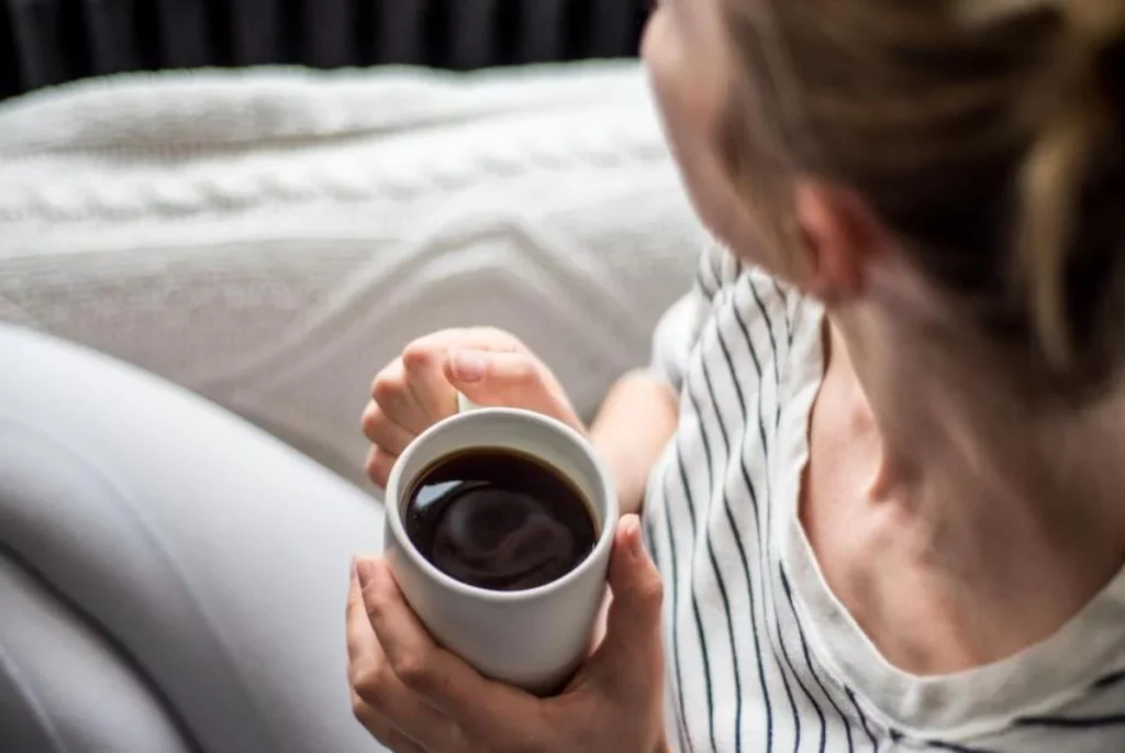 La elección del café que desafía lo que siempre creíste: Normal o descafeinado 1 Moncloa ¿Cuáles son los beneficios del café?