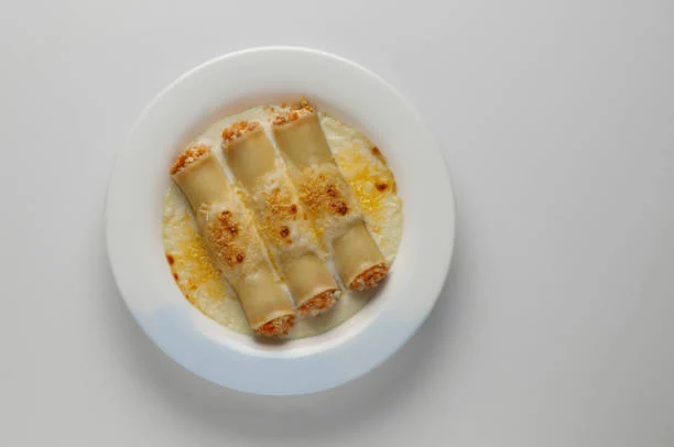 Almuerza saludable y rápido con unos canelones de calabaza y queso