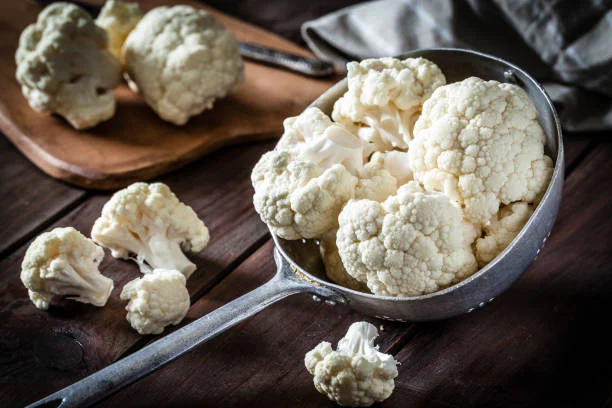 Una delicia ligera: cuscús de coliflor con berenjena asada que no te puedes perder 1 Moncloa El cuscús de coliflor: un ingrediente versátil y saludable