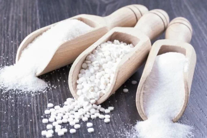 Elimina este edulcorante peligroso de tu dieta cuanto antes, según nutricionistas