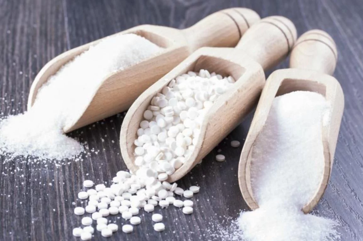 Elimina este edulcorante peligroso de tu dieta cuanto antes, según nutricionistas
