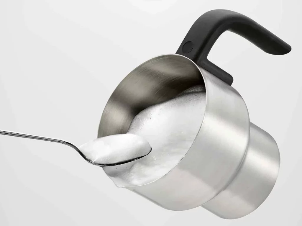 Prepara una espuma de leche como un experto con el espumador de Lidl al 50% de descuento 2 Moncloa Seguridad y funcionalidad a otro nivel