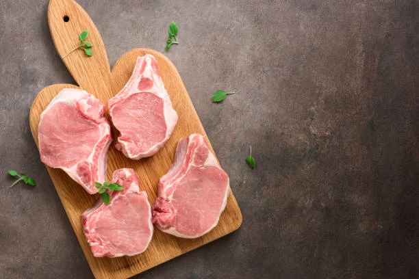 Cena en 15 minutos unos filetes de cerdo con salsa picante en tu freidora de aire 1 Moncloa Ingredientes sencillos y potentes para unos filetes de cerdo