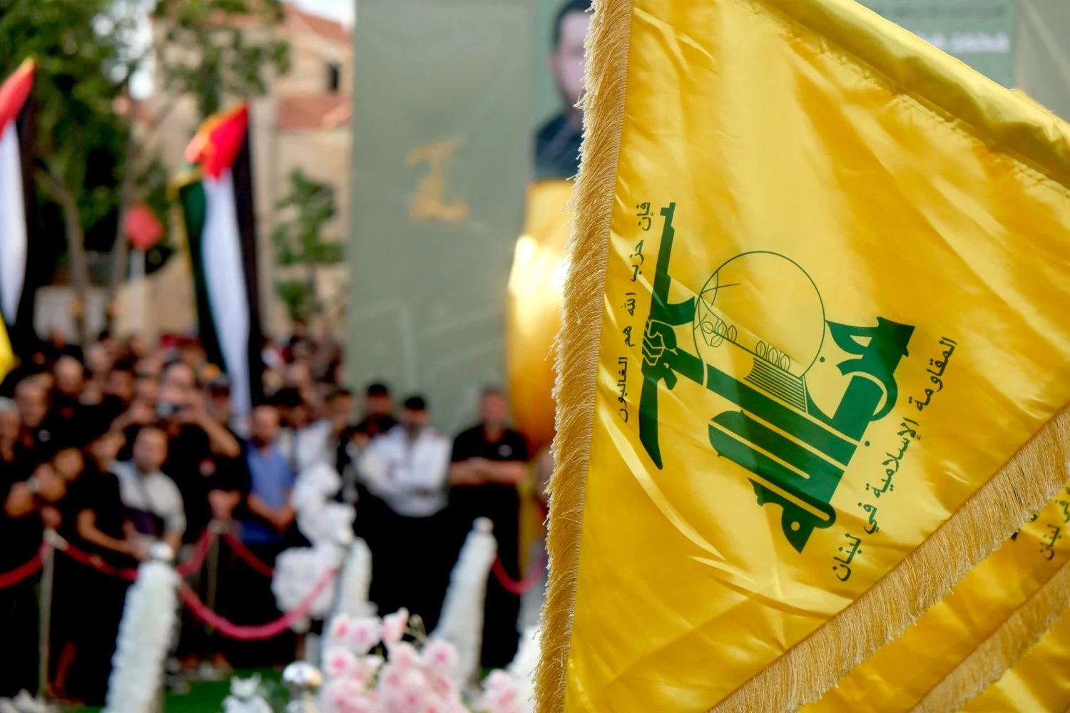 Una bandera de Hezbolá.