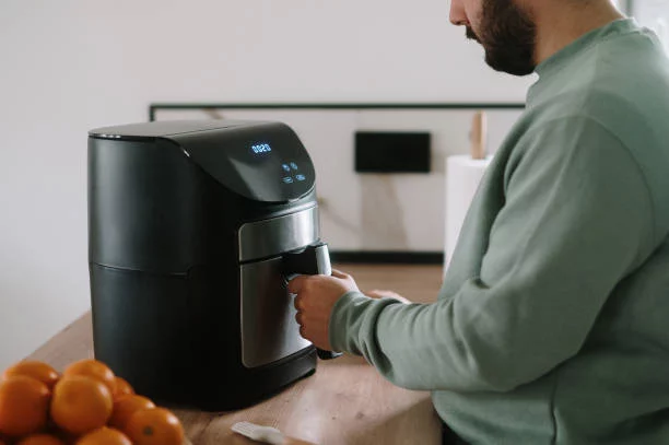 La alternativa de Amazon que está ganando a las freidoras de aire en potencia y espacio 