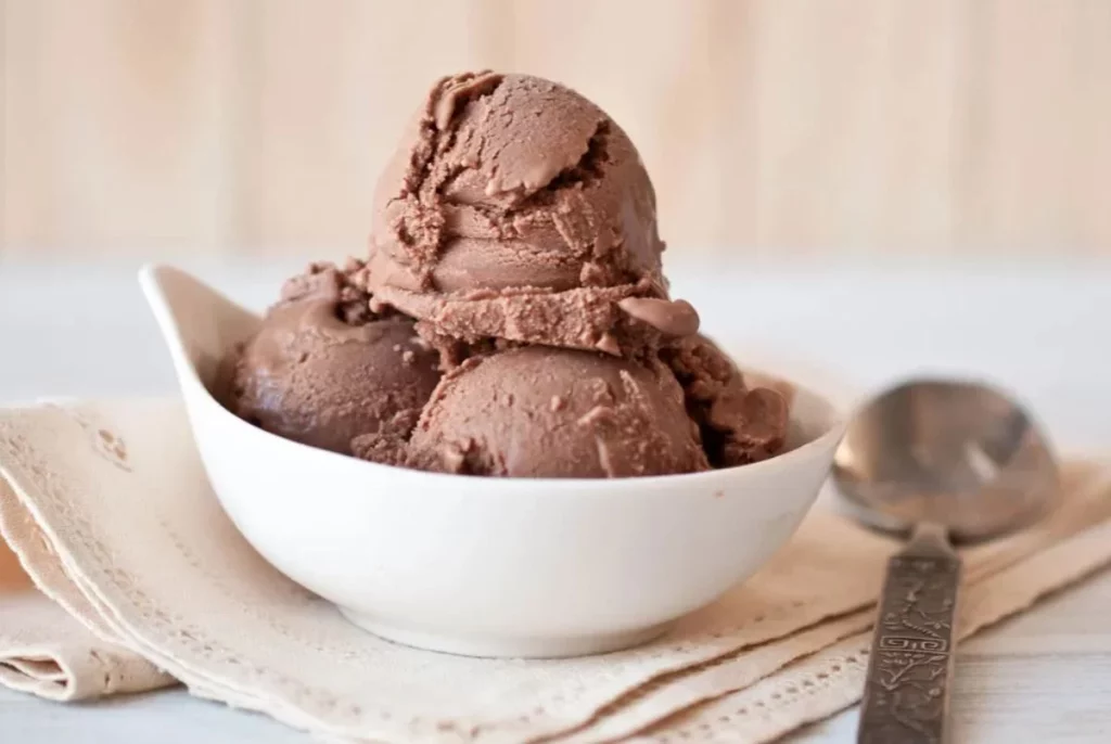 El helado de Mercadona que quema calorías y puedes disfrutar sin culpa 2 Moncloa ¿Cómo puedes comer este helado de Mercadona?