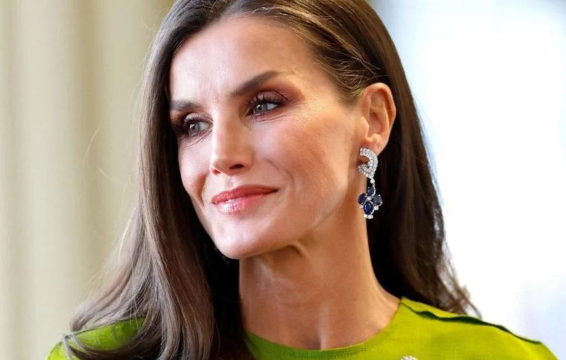 La infusión casera de la reina Letizia para un abdomen plano que debes probar