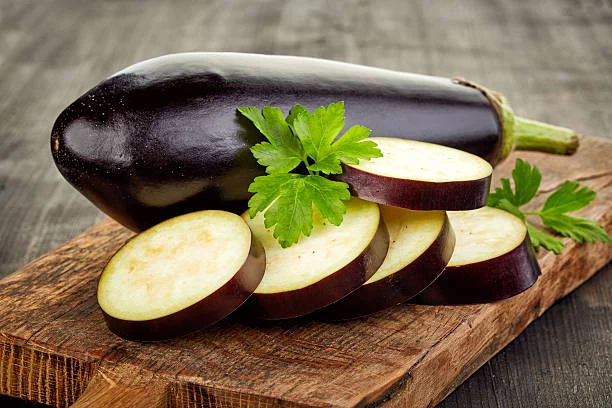 Milhojas de patata y berenjena: la receta imbatible con solo 4 ingredientes 1 Moncloa Ingredientes simples para una milhojas de patata y berenjena