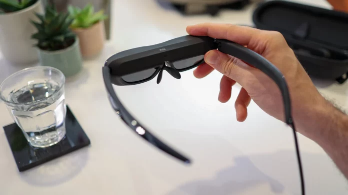 Las gafas inteligentes de Meta crean hologramas y llevan las llamadas y juegos a otro nivel