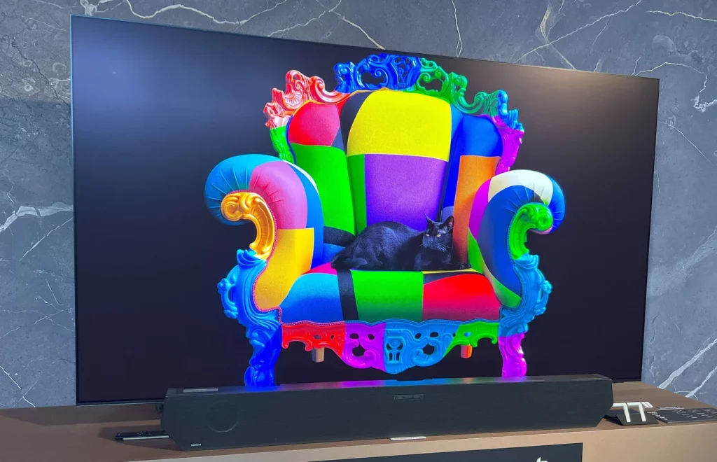 Descuento del 40 % en El Corte Inglés: televisor OLED 4K de alta gama con sonido excepcional 2 Moncloa Este televisor no tiene rival a este precio en El Corte Inglés