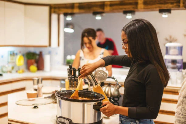 Lidl lanza su nueva olla por menos de 20 euros con mejor sabor que la olla exprés