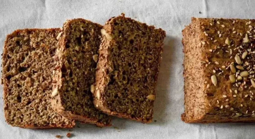 La receta de pan sin harinas que transforma tus hamburguesas sin romper la dieta 1 Moncloa ¿Por qué elegir el pan de lentejas?