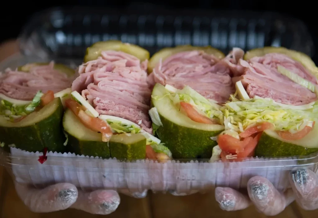 La última locura de TikTok: el sándwich de pepinillo que todo el mundo quiere probar 2 Moncloa Un boom del pepinillo que no se detiene