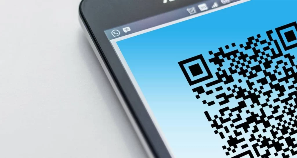 Si ves este elemento en una cafetería, mejor que estés alerta: avisa la Policía Nacional 2 Moncloa Los peligros de los QR en una cafetería