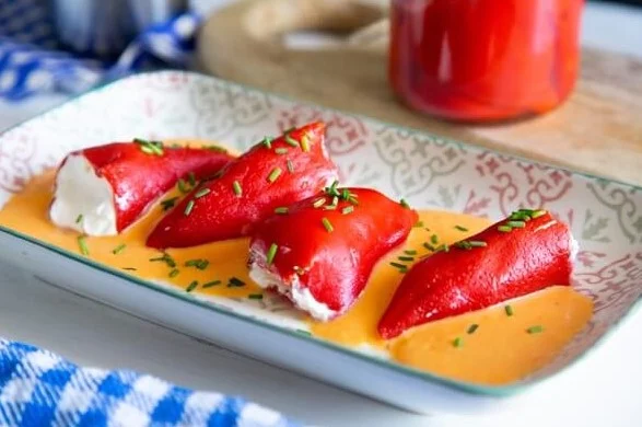 Piquillos rellenos rápidos y fáciles en 10 minutos con Thermomix 2 Moncloa Paso a paso con la Thermomix