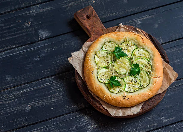 Disfruta de una pizza de vegetales saludable y rápida con tu freidora de aire en minutos