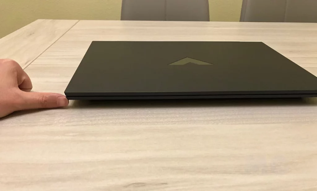 Este portátil con 32 GB de RAM, 144 Hz y RTX 4060 es una auténtica locura y está regalada en Amazon 1 Moncloa Un portátil por el que irás corriendo ya mismo a comprarlo