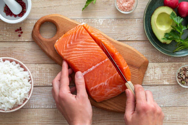 El secreto para hacer salmón con miel y mostaza en tiempo récord con la freidora de aire 1 Moncloa Beneficios de la freidora de aire para el salmón con miel y mostaza