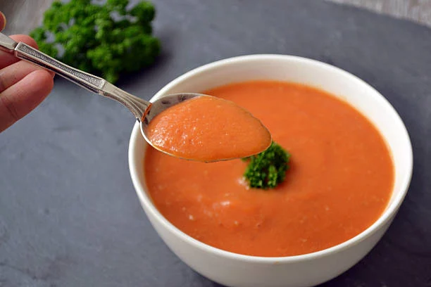 Cómo preparar un salmorejo sin pan y sin gluten, perfecto para cuidar tu peso 5 Moncloa Corregir el sabor al gusto