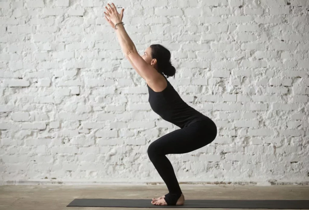 Esta es la mejor postura de yoga para me aliviar el dolor de rodillas