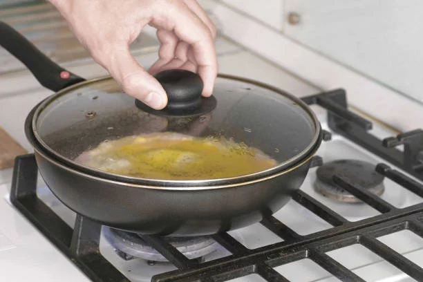 Lidl presenta la tapa universal que revolucionará tu cocina y solo tienes que invertir 7 euros 2 Moncloa Durabilidad y facilidad de uso