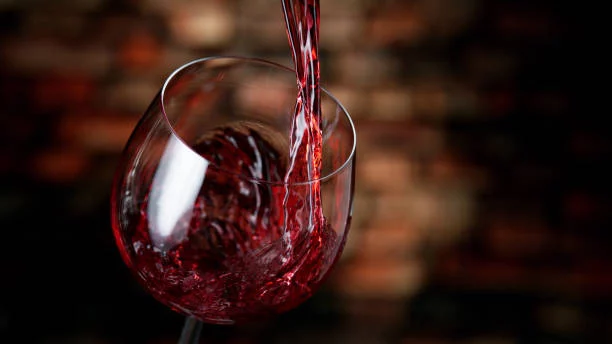 El vino tinto recomendado de Mercadona que cuesta solo 3 euros y conquista a todos