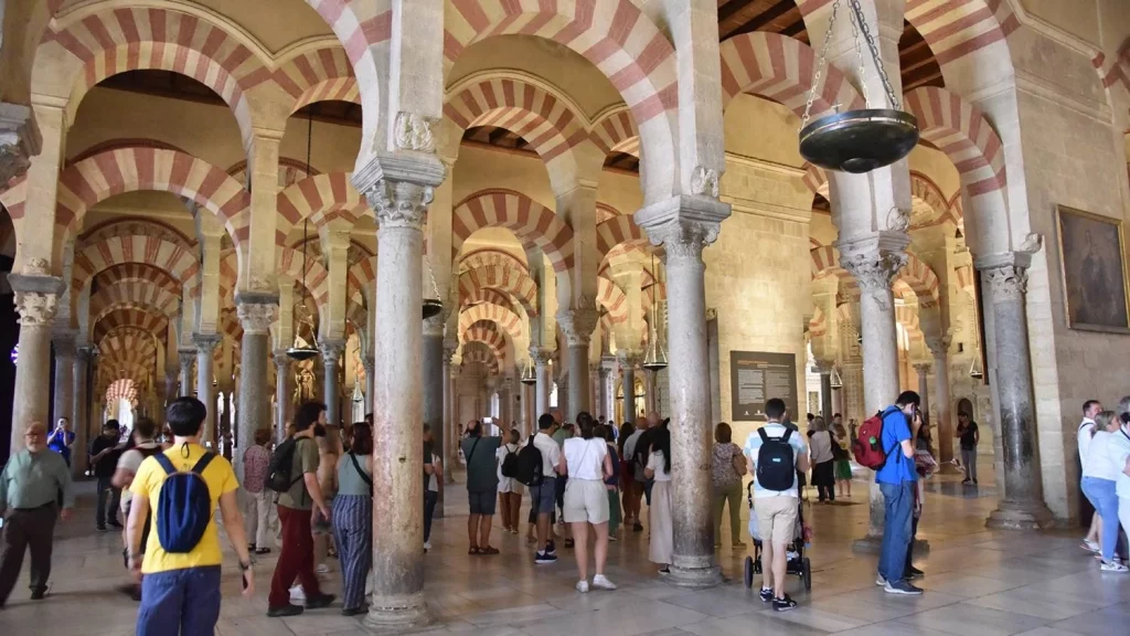 El monumento europeo más buscado por los turistas se halla en España 6 Moncloa Cómo llegar a este monumento y cuál es el precio de la entrada