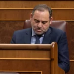 Manos Limpias denuncia la publicación de los whatsapps entre Pedro Sánchez y Ábalos