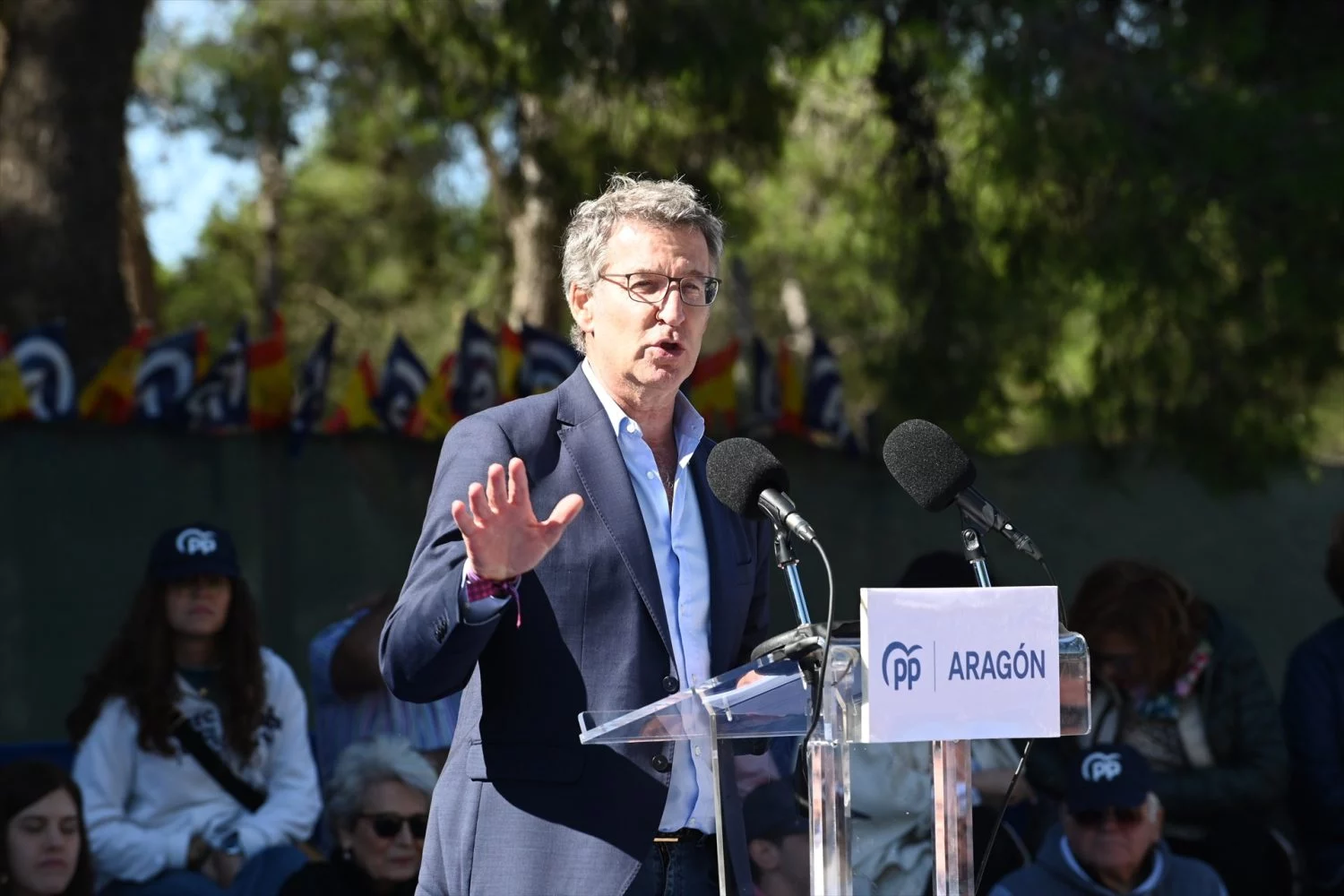 Alberto Núñez Feijóo., líder del PP, trata de sortear el difícil equilibrio con Vox y la oposición al PSOE | Fuente: Agencias