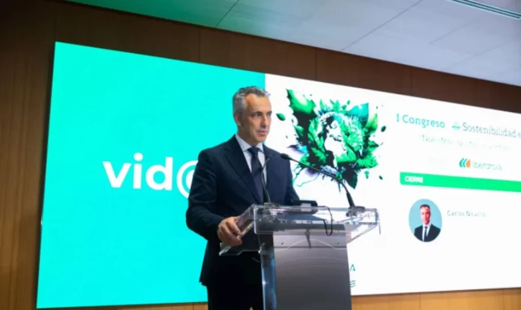 Carlos Novillo (CAM): «Trabajaremos para devolver el agua a nuestros ríos» 1 Moncloa El consejero de Medio Ambiente, Agricultura e Interior de la Comunidad de Madrid, Carlos Novillo, en el I Congreso de Sostenibilidad.es
