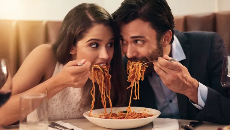 La clave para comer pasta por la noche sin engordar explicada por un nutricionista