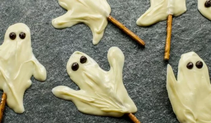 Prepara un Halloween saludable con estos fantasmas de yogur que encantarán a tus hijos