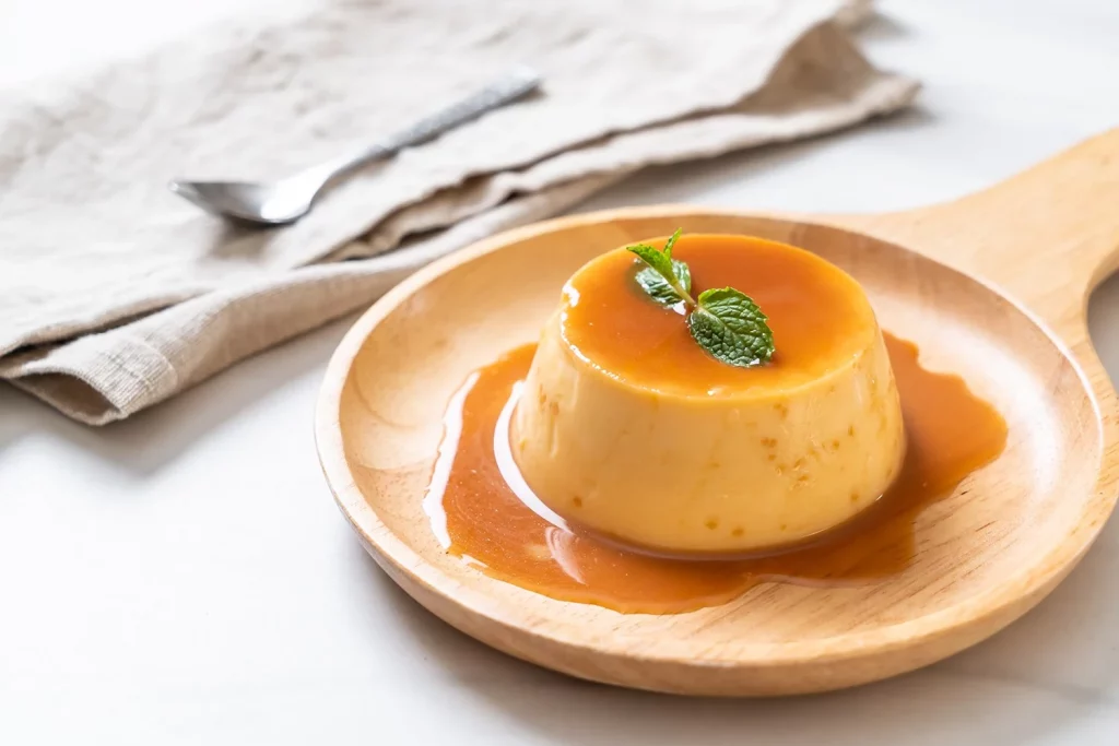 En 5 minutos y sin horno: la receta de flan proteico que arrasa en las redes 2 Moncloa El toque final que seguro te enamorará