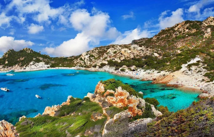 El paraíso europeo que parece las Maldivas y está a un paso de España