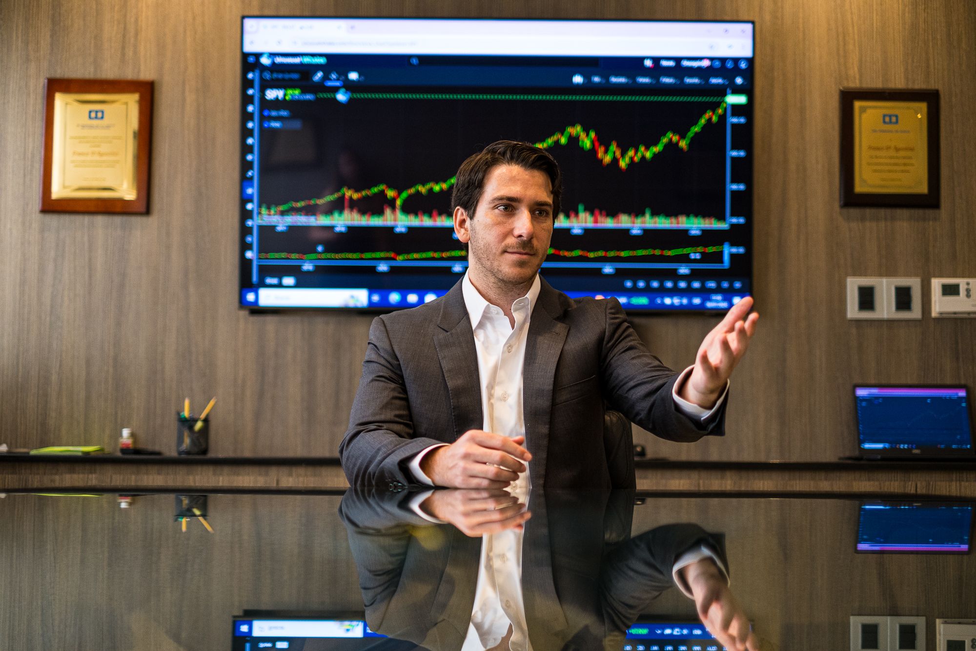 Reinaldo Ramos D’Agostino presenta claves de inversión en S&P500, NASDAQ y Dow Jones 1 Moncloa EJECUTIVA 16 Moncloa