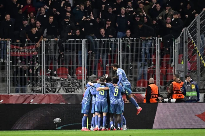 Jugadores del Ajax celebrando un gol en competición europea.
