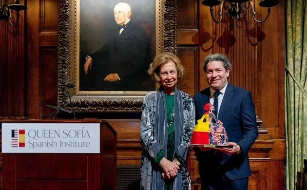 El viaje de la Reina Sofía a Nueva York silenciado en medios pero con subasta de cuadro incluida 1 Moncloa Moncloa