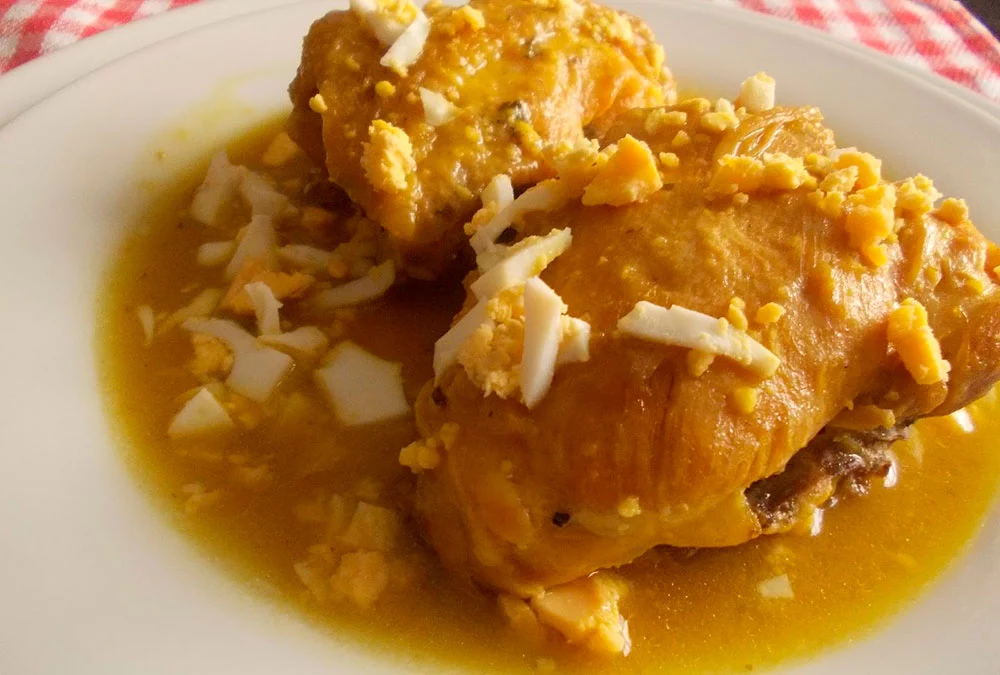 La gallina en pepitoria, el manjar aragonés que ahora puedes preparar en tu cocina