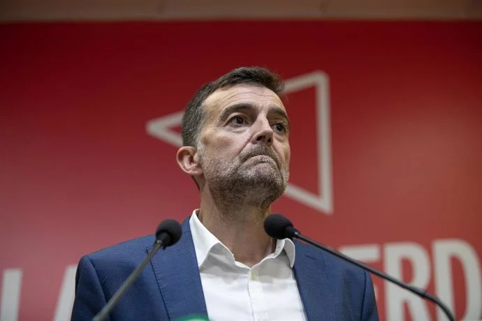 Yolanda Díaz se resiste ante los requerimientos de IU para 'democratizar' Sumar 1 Moncloa Maillo Moncloa