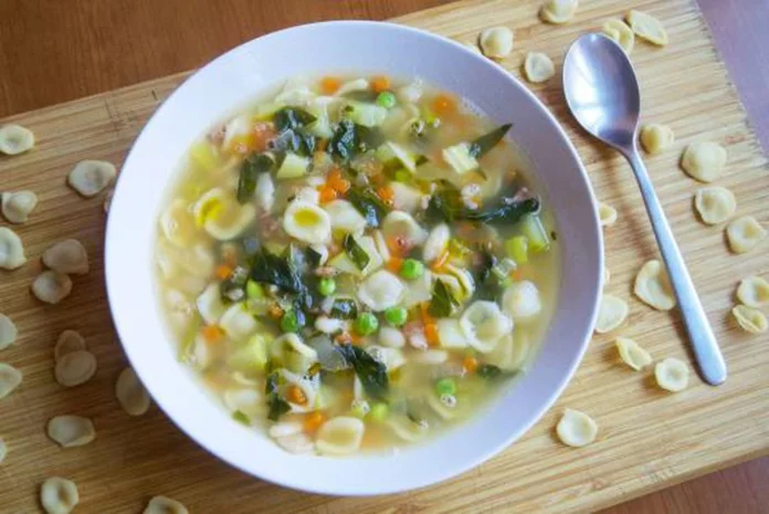 Sopa minestrone casera, aprende a preparar el gran plato de cuchara italiano